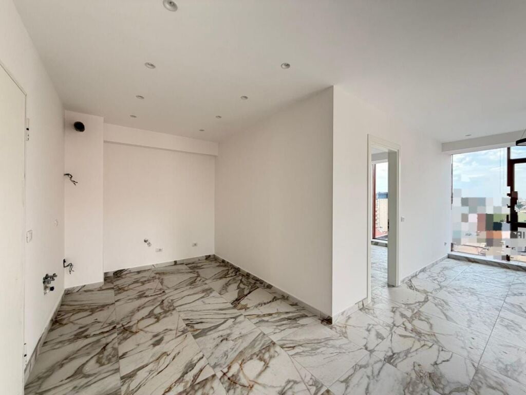 Ufficio in affitto 1+1 in Via Kavaja (ID BZ2995) Tirana