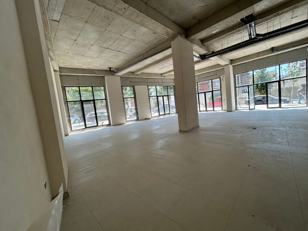 Commercial space for rent at 5 Maji