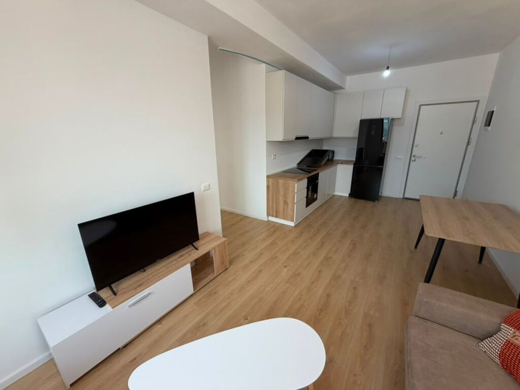 🏡 Appartamento 2+1 in Affitto   📍 Posizione: Ali Demi, Complesso Kadiu💰 Affitto: 48.000 Lek/mese