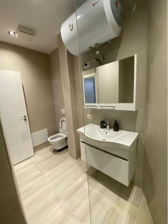 APARTAMENT 1+1 ME QERA PRANE INXHINIERISE SE NDERTIMIT!