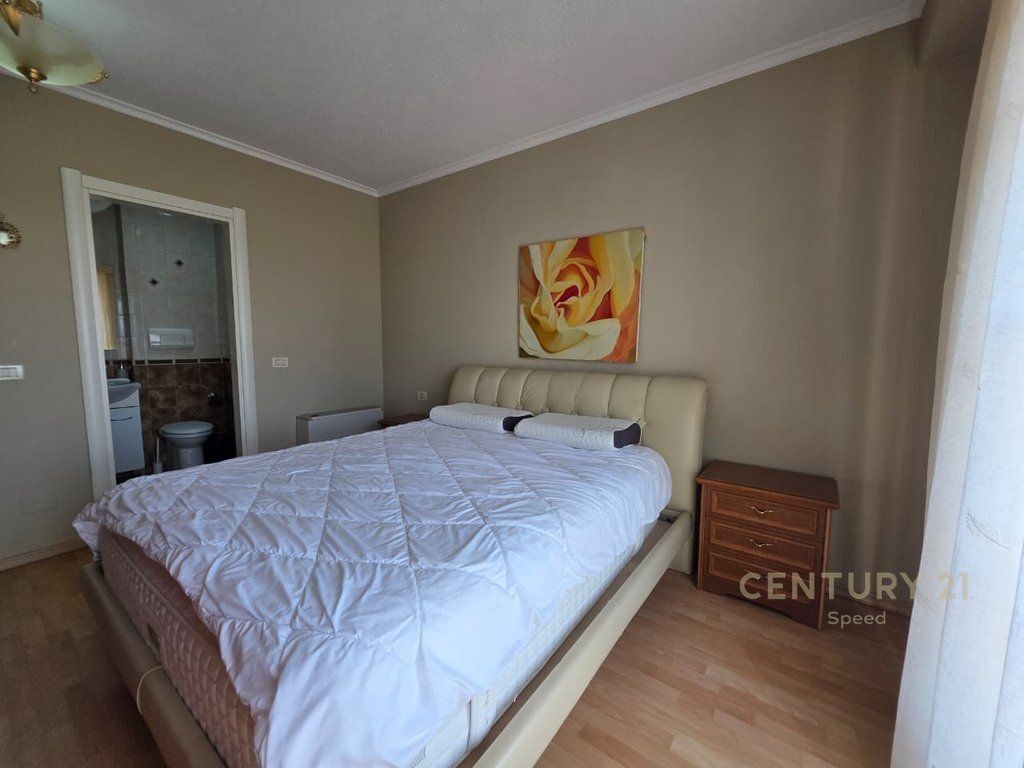 For rent 2+1 apartment on Brigada vIII street in Bllok - 1200Euro