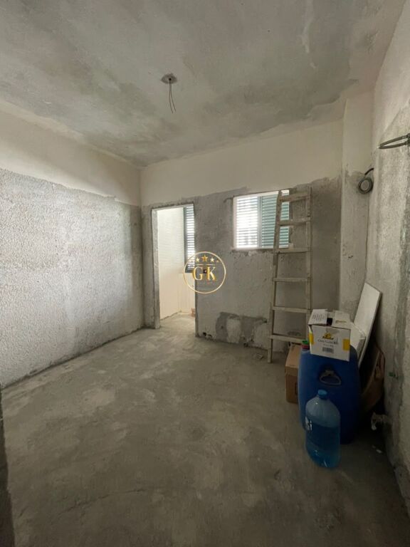 🏡 APARTAMENT 3+1 + 2 BANJO NË SHITJE – PRANE POLICISE DURRES