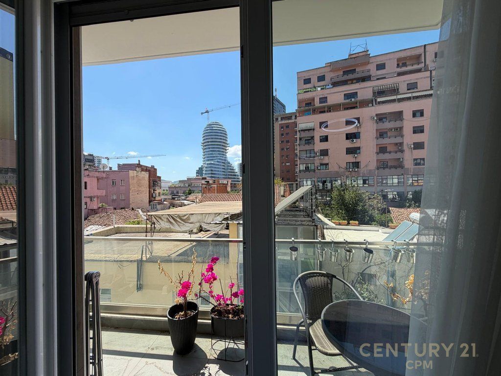 Apartament 1+1 me qira prane 9 katesheve