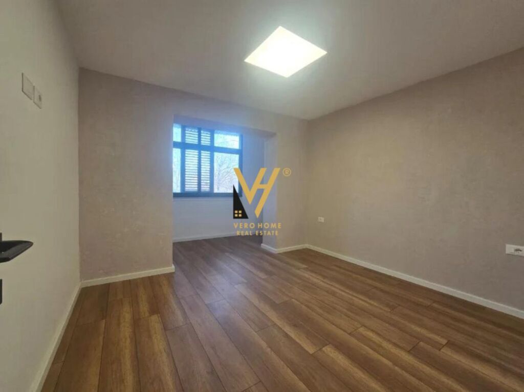 JEPET ZYRE 78 M2 ME QIRA TE BRRYLI 750 EURO