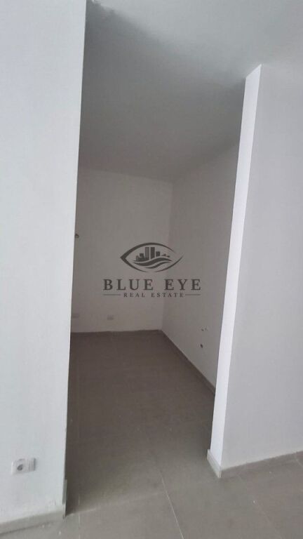 Business premises for rent at the former Police District, Durres!