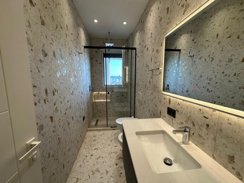 Apartment 1+1+Parking for rent at Residenca Erli in Porcelan.