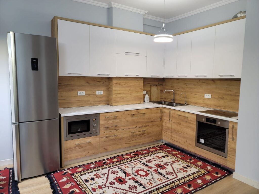 🏢In the 5 Maj area, Abdyl Pajo Street, a 2+1+2 furnished apartment is for rent 600Euro    