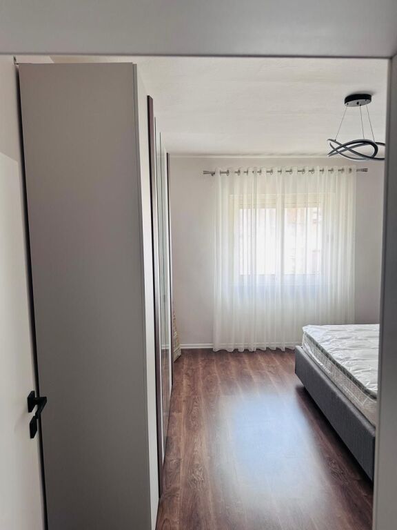 🏡 Jepet me Qera Apartament 1+1 – Rruga Fortuzi