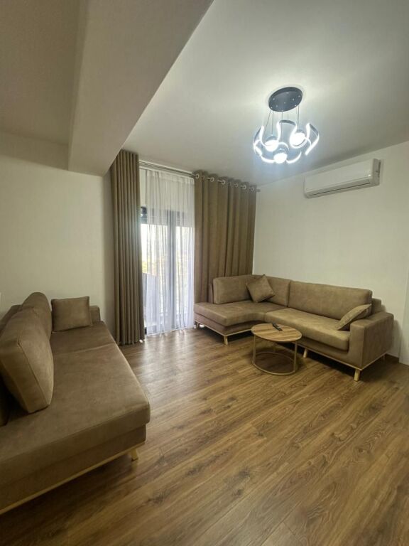 🏡 JEPET ME QIRA APARTAMENT 2+1 + 🅿️ TE KODRA E DIELLIT 2