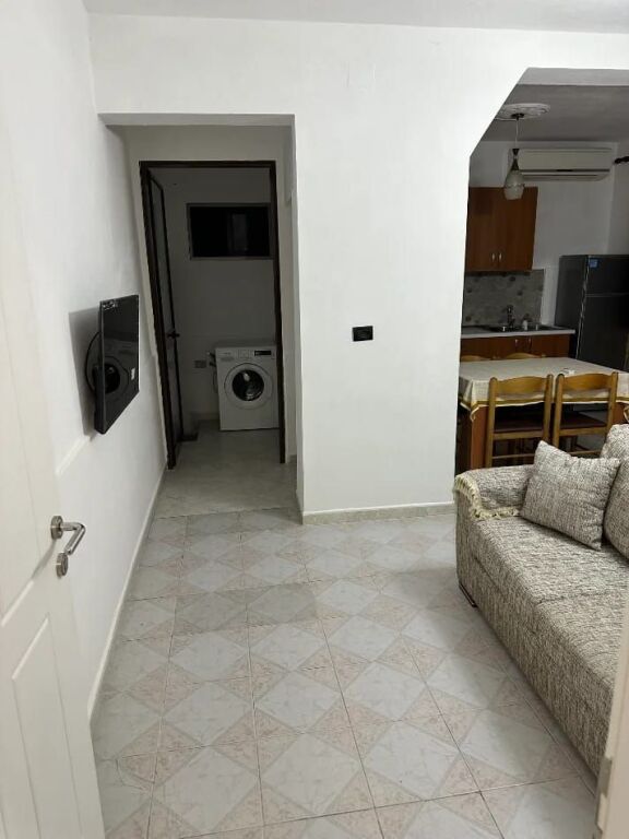 Grasoniere me qera - 📍Komuna Parisit, prane Kristal Center - 400 mije leke