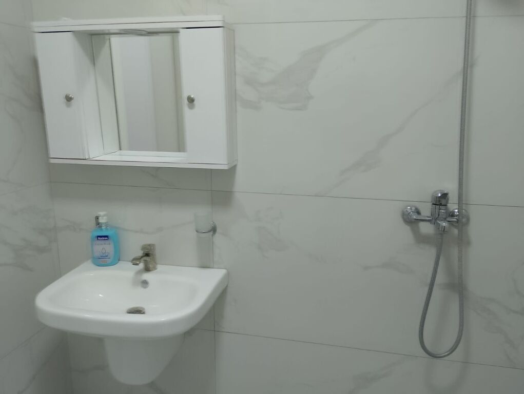 1+1, te vila L2, astir, 450 euro me parkim