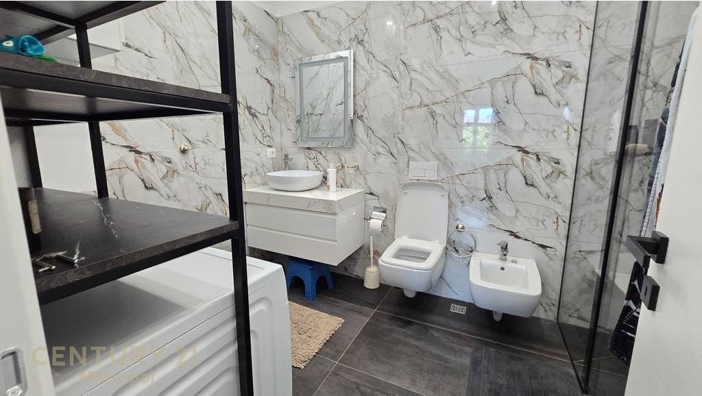 Appartamento 2+1+2+giardino+ 2 Garage in affitto, Forest Residence - Lago Secco!