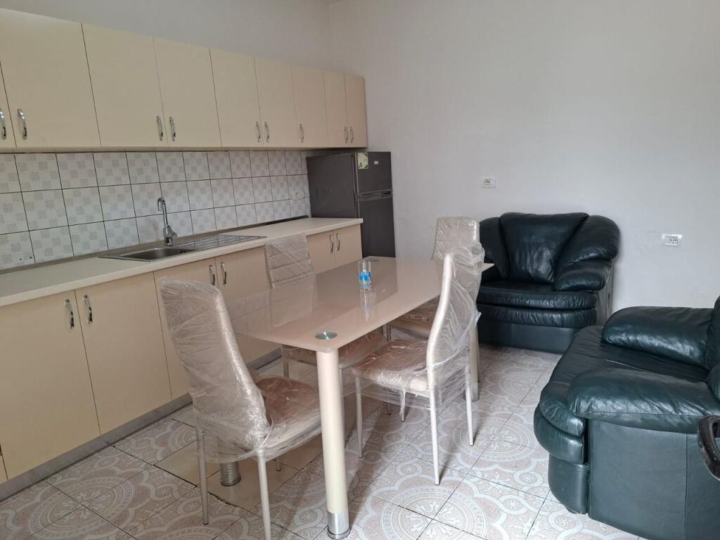 Apartment 1+1, Pharmacy 10!