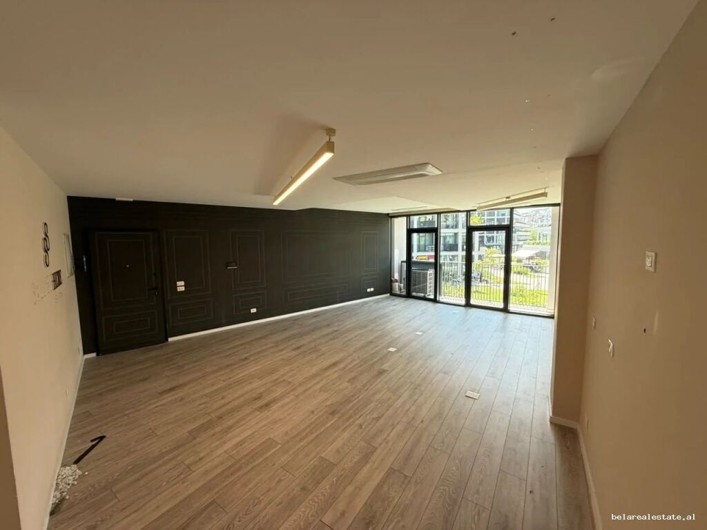 Zyre Me Qera Tek Lake View Residence (ID BZ2963) Tirane