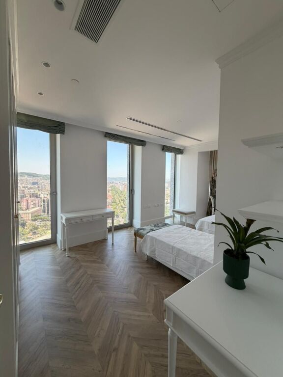 🏙️ Shitet Apartament Luksoz 2+1+2 – Downtown One, Tirana ✨