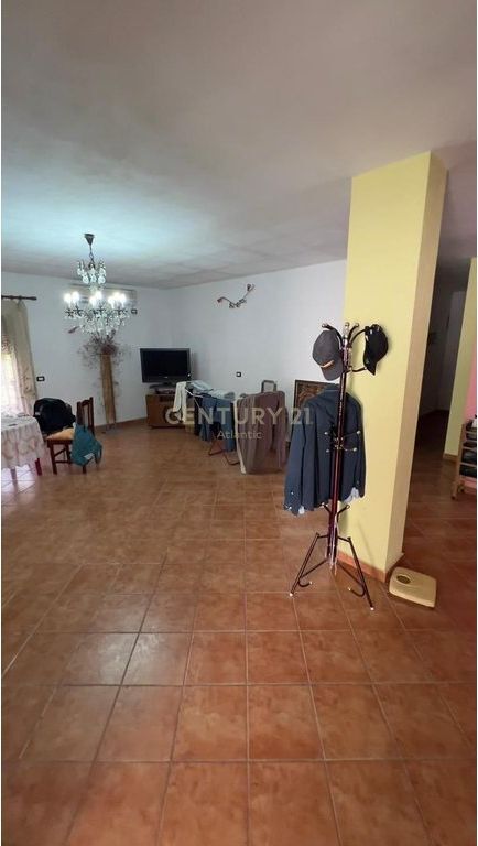 Apartament 2+1 Për Shitje në Drejtoria e Policisë, Durrës