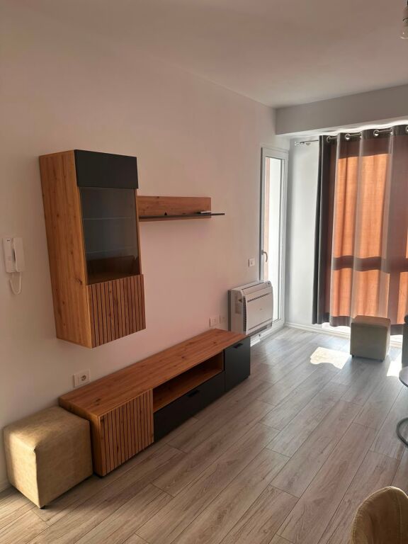 Apartments for rent in Astir