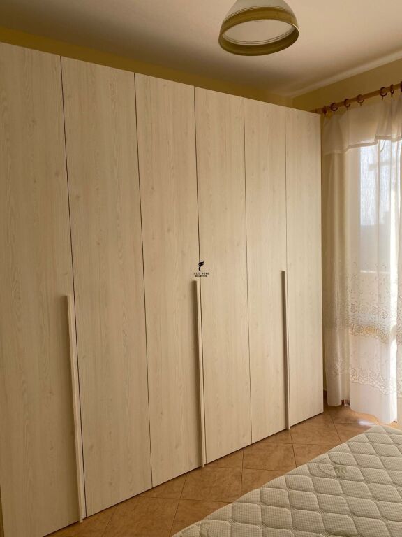 APARTAMENT ME QERA 1+1 21 DHJETORI 55.000 LEKE FH-80293