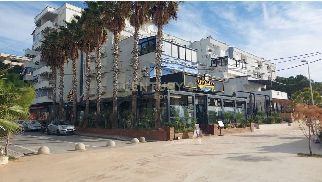 Shitet Apartament 1+1 në Vijën e Parë të Detit – Shkëmbi i Kavajës, Durres !