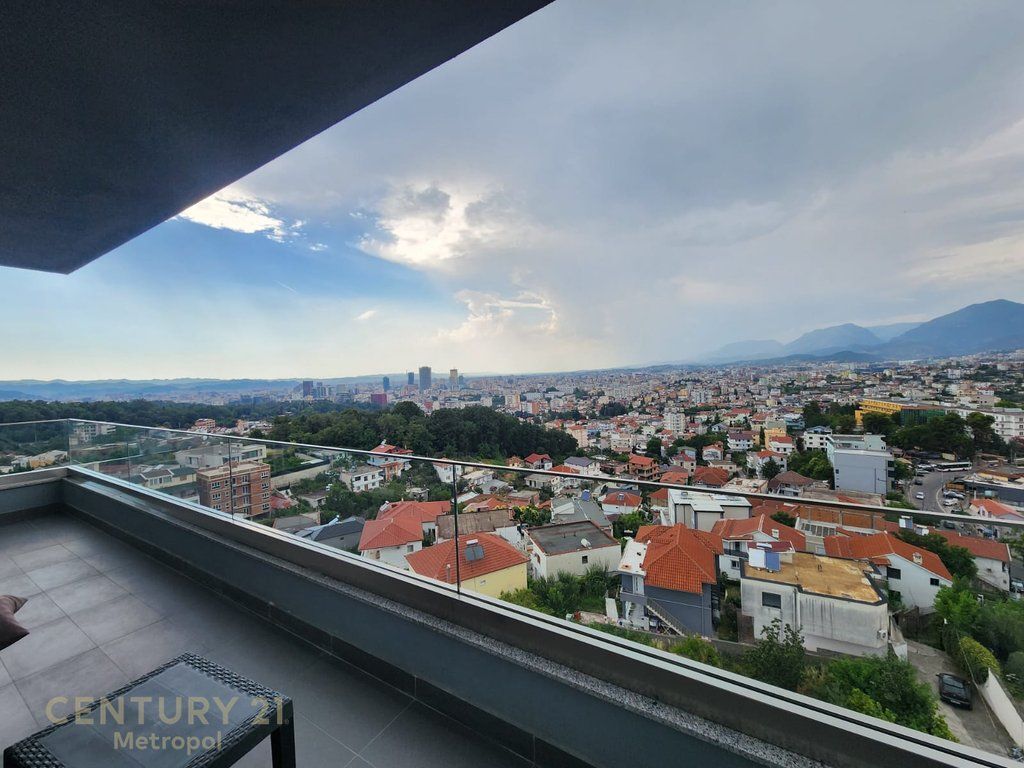 Jepet me qera qera apartament 2+1+2 tualete +2 poste parkimi ,rruga e Elbasanit! 1,500 € /Muaj