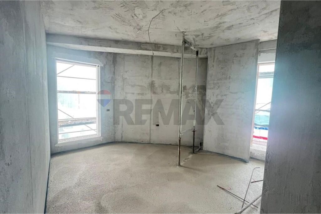 Apartament 2+1 ne shitje tek Shkolla 1 Maji
