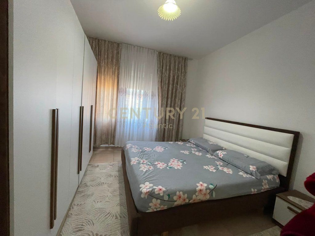 VENDESI APPARTAMENTO 1+1 A SPIAGGIA RROTA KUQE, DURAZZO!