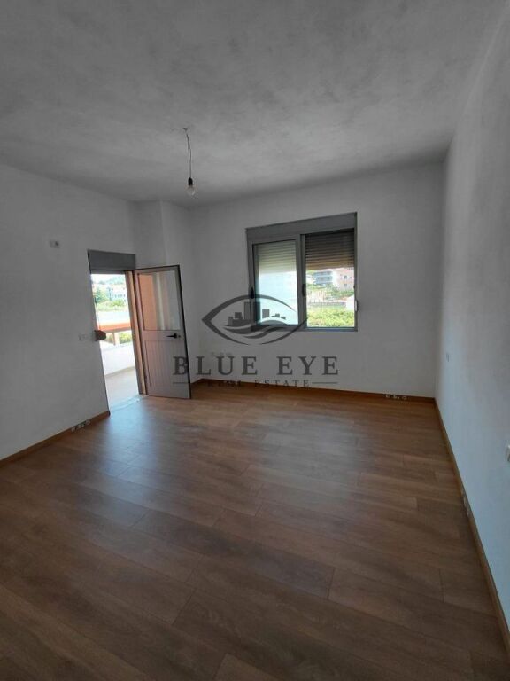 Apartament 2+1 për Shitje në Golem – Afër Karburantit!
