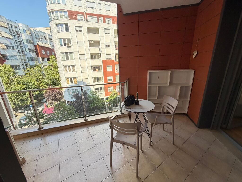 🏡 Appartamento 1+1 in affitto con parcheggio 📍 Via Kosovarëve, Tirana