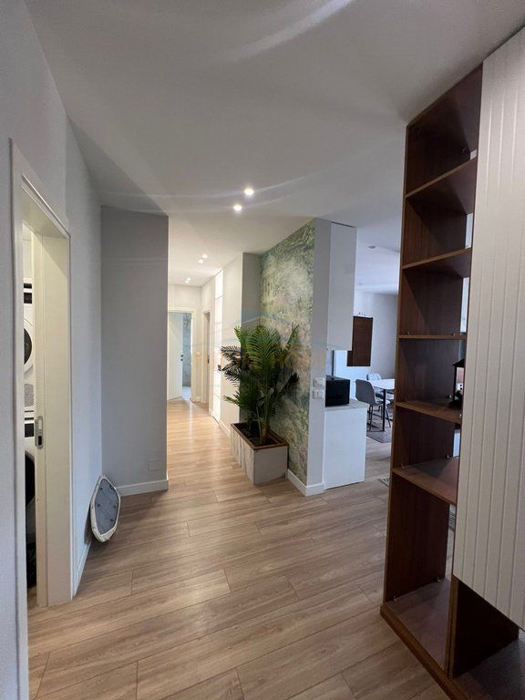 Shitet, Apartament 2+1+2+ Depo, Rruga Bill Klinton, Tirane
