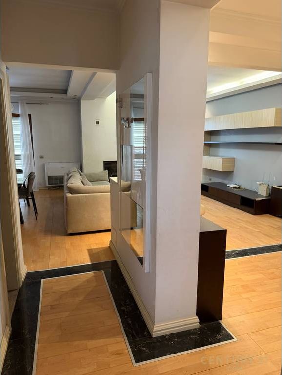 Shitet Apartament 2+1+2+Garazh te Myslym Shyri