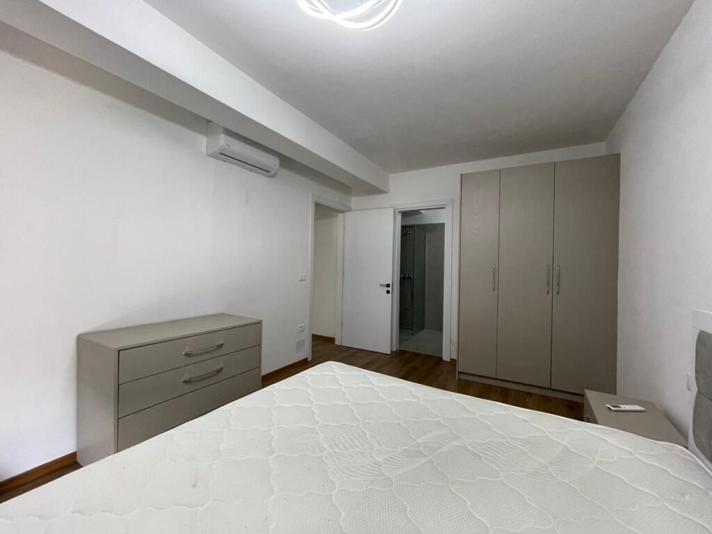 Apartment 2+1+Parking for rent at Kodra e Diellit 2.
