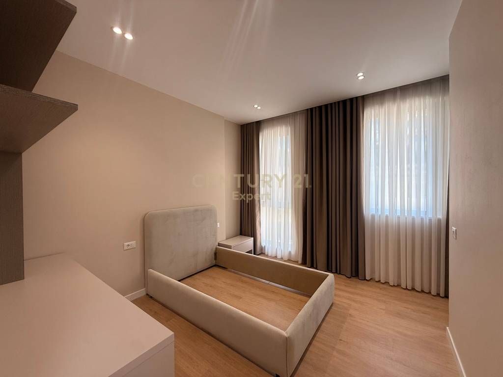 VILLA DI LUSSO IN AFFITTO A GREEN VALLEY – LAGO ASCIUTTO
