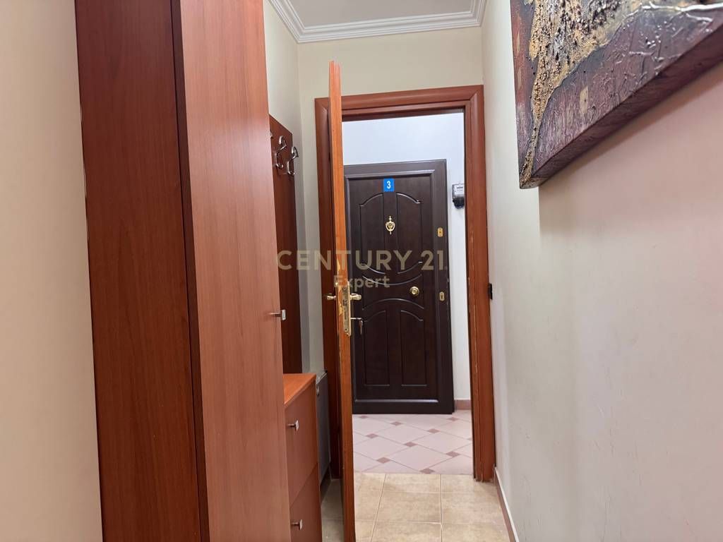GARSONIERE PER QIRA NE RRUGEN E DURRESIT 500 € /Muaj
