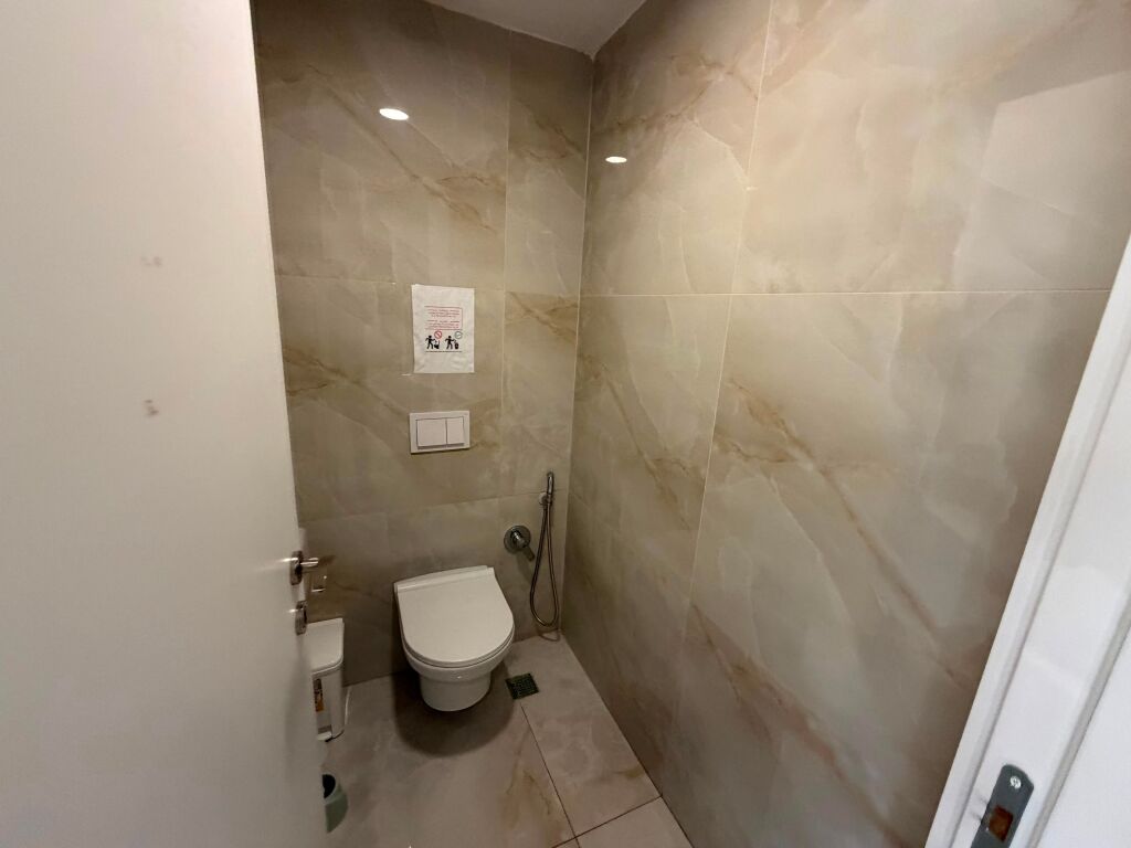 Business Premises for Rent Near Pharmacy 10