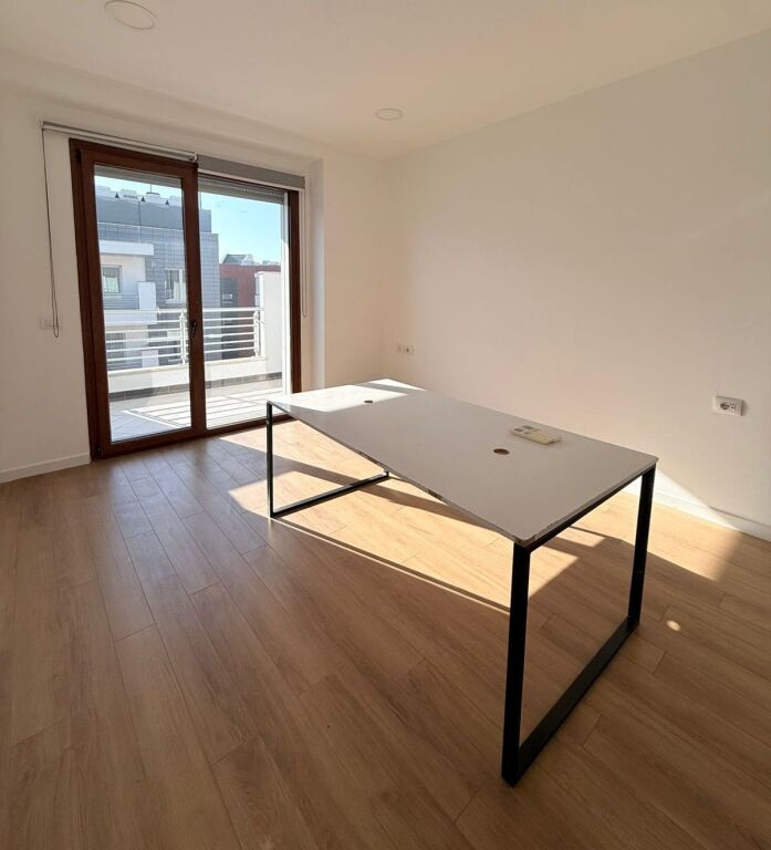 🏢 Ambient Zyre me Qira – Delijorgji
