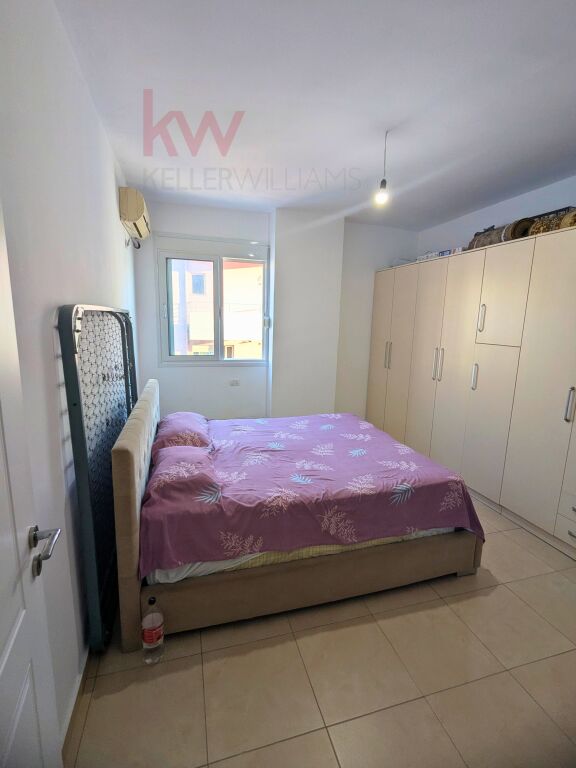 OKAZION SHITET APARTAMENT 2+1+2 + 2 BALLKONE NE ZEMER TE TRANSBALLKANIKES ME PAMJE DETI