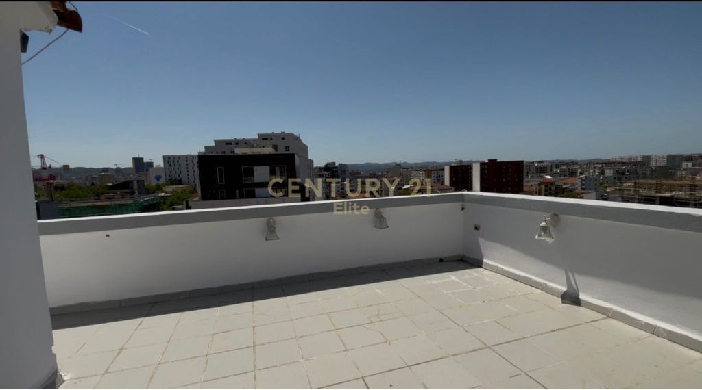 Jepet me qira apartament 1+1 tek Rruga e Dibres!