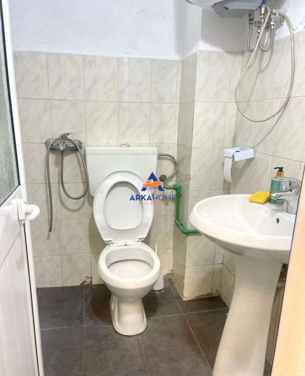 NEGOZIO IN AFFITTO 20M2 "VIA SULEJMAN PITARKA, 21 DHJETORI" 35.000 LEKE
