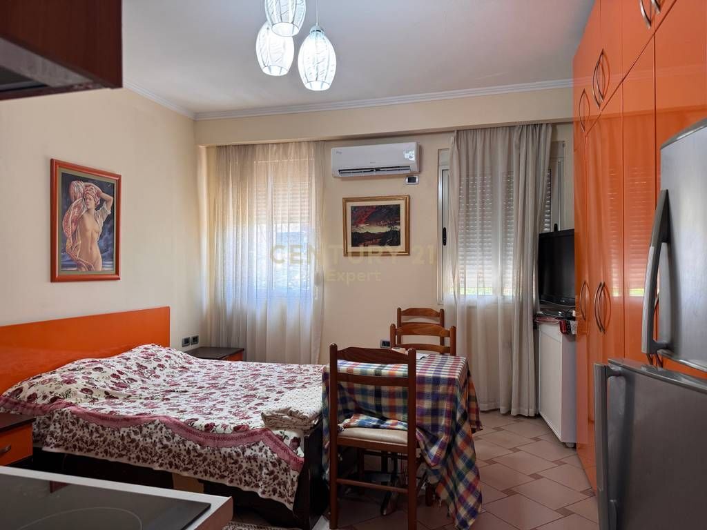 GARSONIERE PER QIRA NE RRUGEN E DURRESIT 500 € /Muaj