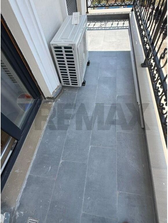 Apartament 2+1 me qera Porta Gjelbert