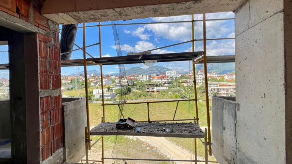 SHITET: 1+1📍Paskuqan (Aluna Complex) - 88,000€ - Sp.73m² - Kt.6 || 10 minuta larg Qendres se Tiranes🏃🏻‍♂️ - 🔥PAGESE ME KESTE🔥 - Widok 5