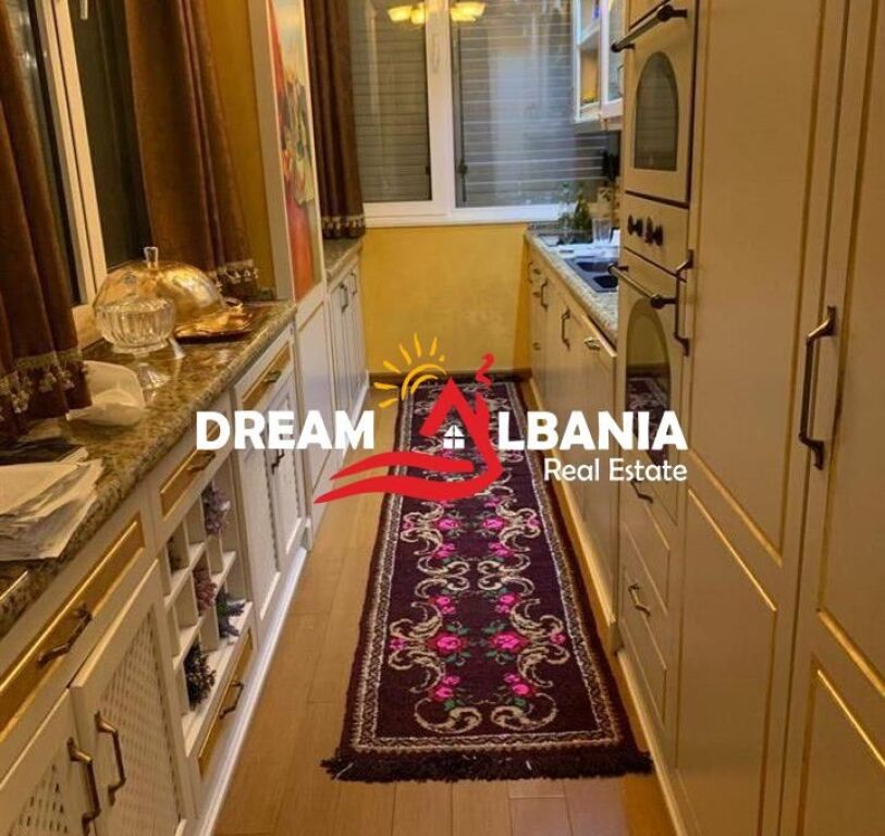 Shitet super apartament 2+1+2 garazhe dhe nje post parkimi ne Kinostudio prane Ministris se Kultures(Id 41211321)
