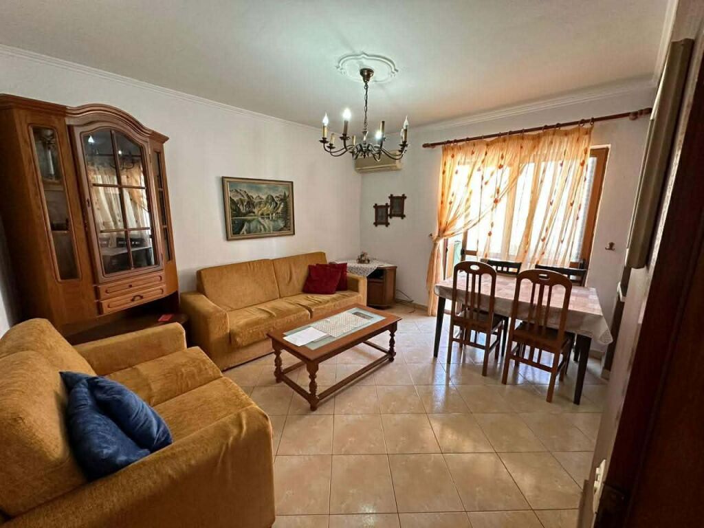 APARTAMENT 2+1 ME QIRA BRRYL
