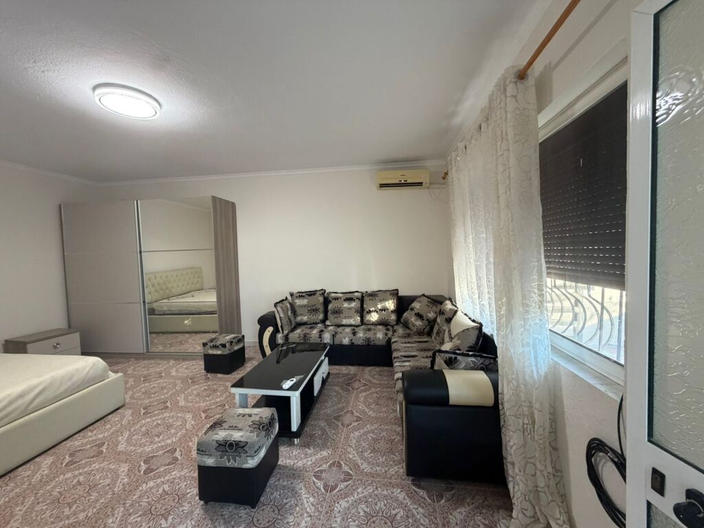 Appartamento 1+1 in affitto vicino a Via Bardhyl