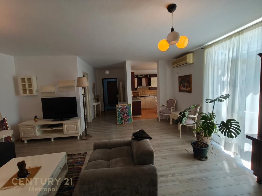 APARTMENT 2+1 For Rent NEAR THE FORMER EXHIBITION
