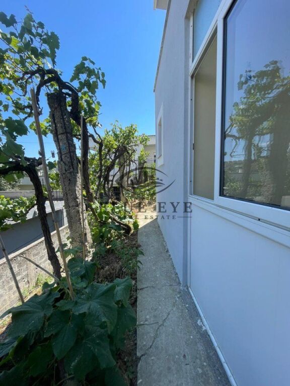 Villa su due piani in vendita a Durrës, ex fabbrica di mattoni