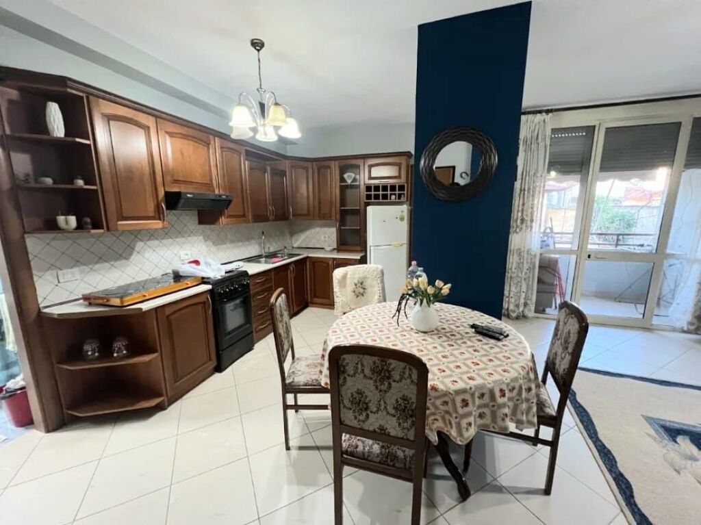 Apartament me qera 1+1- 📍Rruga Fortuzi - 500 mije leke