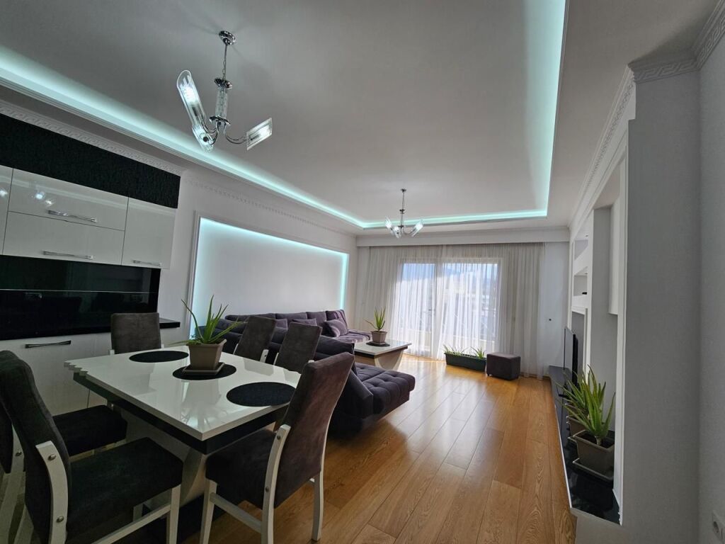 🏡 Affittasi appartamento 2+1+2 vicino allo Zoo, Tirana