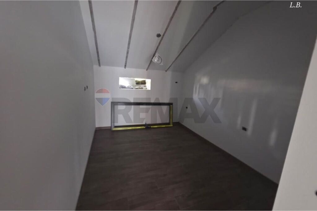 Shitet Apartament 1+1!