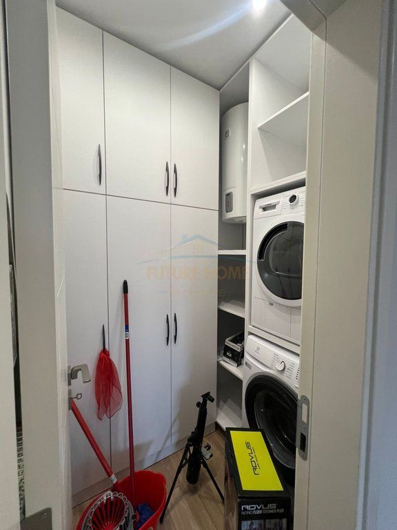 Shitet, Apartament 2+1+2+ Depo, Rruga Bill Klinton, Tirane